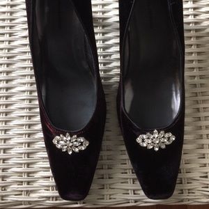 Retro black velvet embellished heels